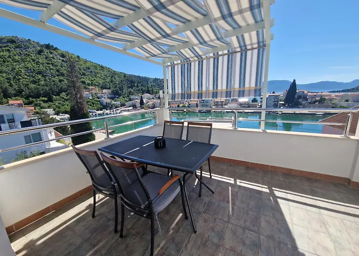 شقة Delta بلاتشي